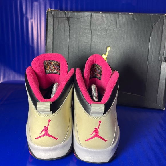 Air Jordan 10 Retro Cream/Black/Pink Size 8Y Women 9.5 Like New Fast Shipping - Picture 5 of 8